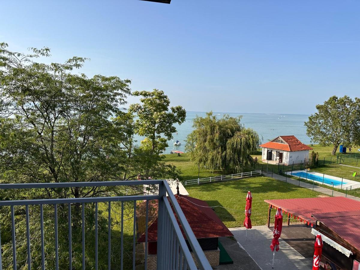 Part Hotel Siofok Exterior photo